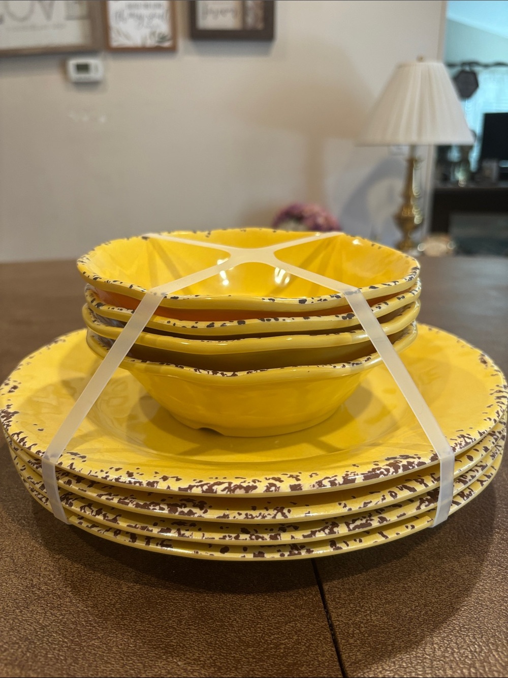Tommy Bahama Rustic Crackle Tuscan Melamine Plates & Bowls - Picture 6 of 6